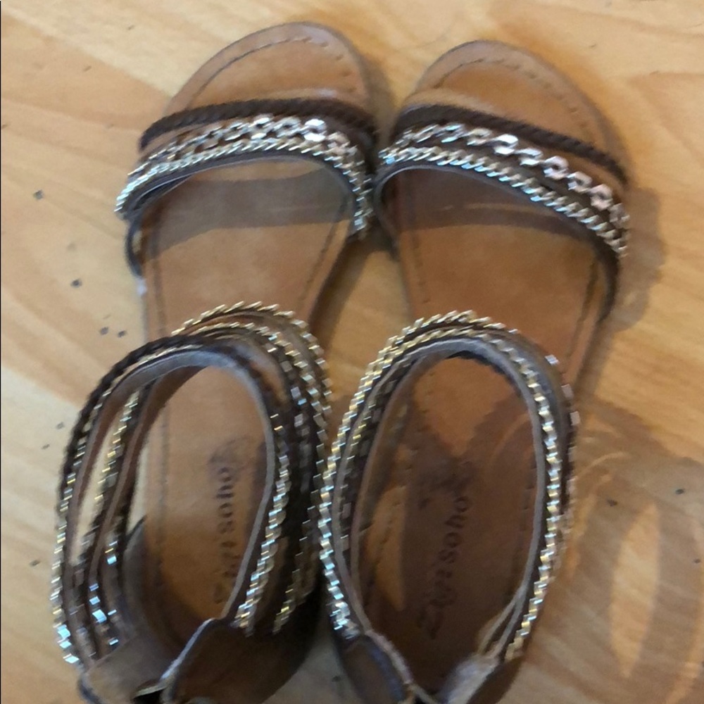 sandals - Picture 5 of 5